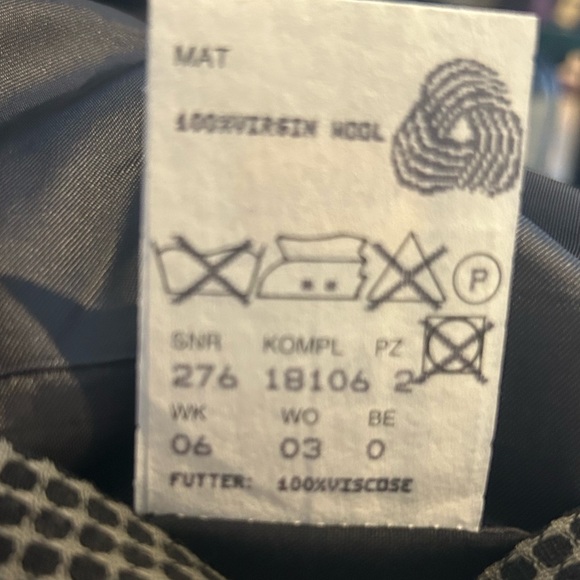 Hugo Boss Vintage Jacket - Picture 14 of 15